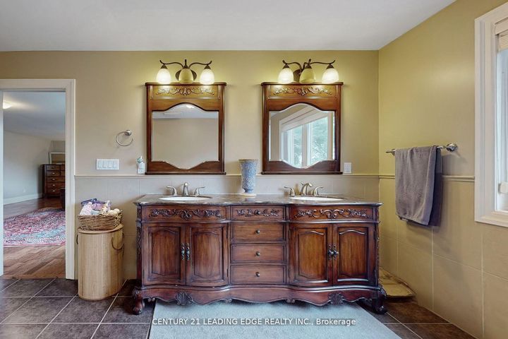 Photo 16 at 11 Bellvare Crescent, Maryvale, Toronto