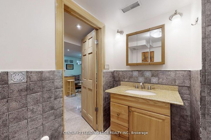 Photo 36 at 11 Bellvare Crescent, Maryvale, Toronto