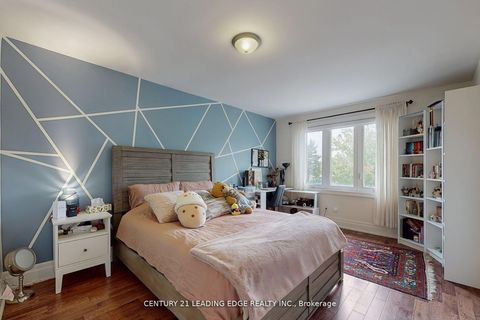 Photo 19 at 11 Bellvare Crescent, Maryvale, Toronto