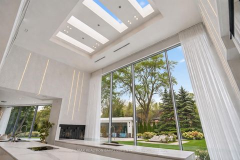 Photo 8 at 8 Cadmus Road, Newtonbrook East, Toronto