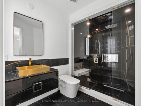 Photo 18 at 8 Cadmus Road, Newtonbrook East, Toronto