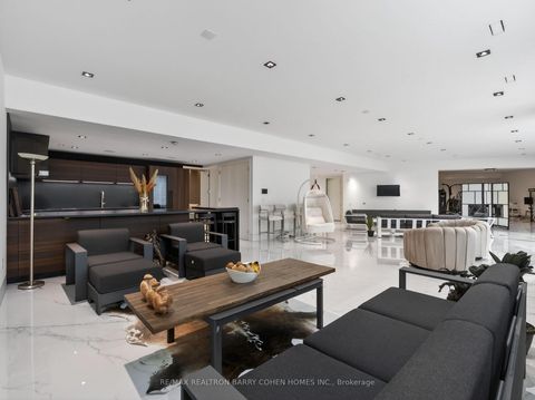 Photo 21 at 8 Cadmus Road, Newtonbrook East, Toronto