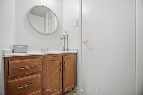 Photo 23 at 106 - 701 Burnhamthorpe Road, Markland Wood, Toronto