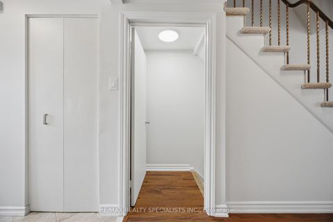 Photo 36 at 106 - 701 Burnhamthorpe Road, Markland Wood, Toronto