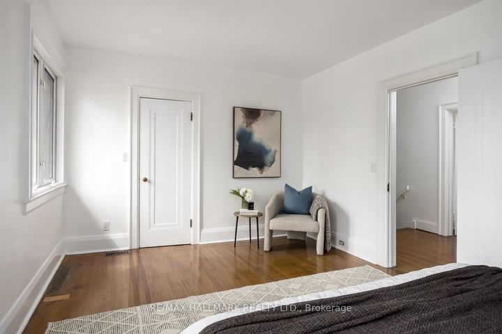 Photo 11 at 167 Welland Avenue, Moore Park, Toronto