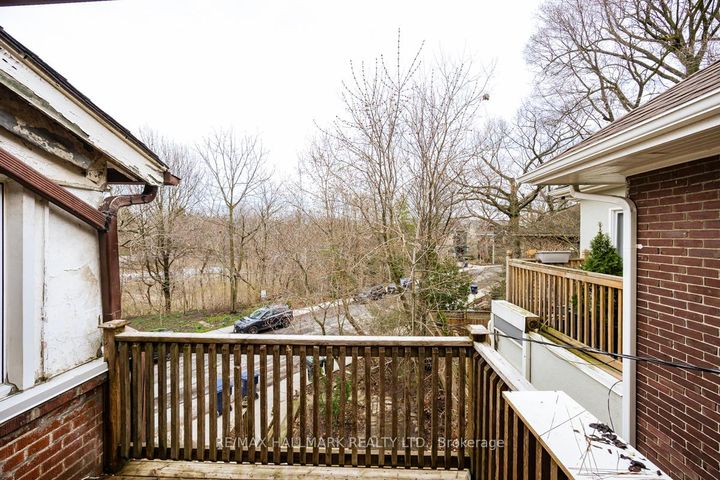 Photo 18 at 167 Welland Avenue, Moore Park, Toronto