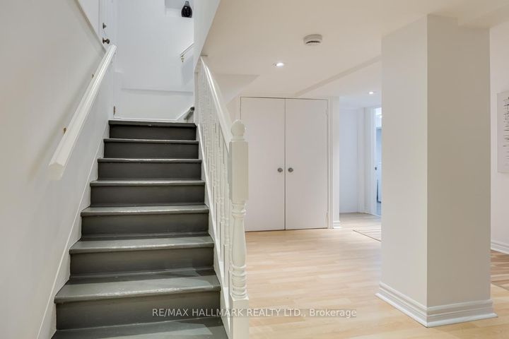 Photo 20 at 167 Welland Avenue, Moore Park, Toronto