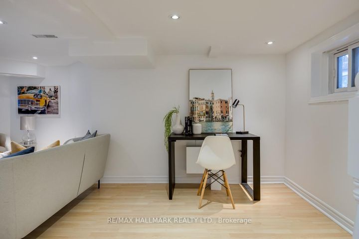 Photo 23 at 167 Welland Avenue, Moore Park, Toronto