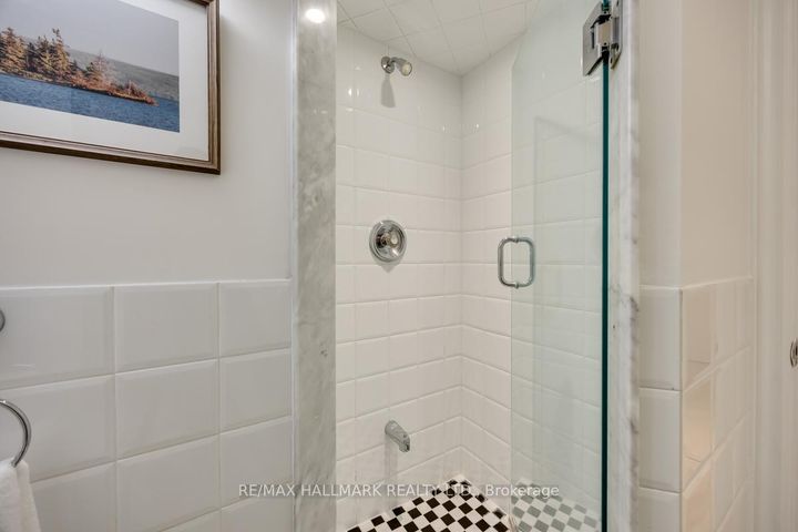 Photo 25 at 167 Welland Avenue, Moore Park, Toronto