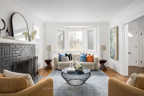 Photo 2 at 167 Welland Avenue, Moore Park, Toronto