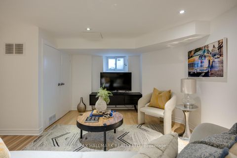 Photo 22 at 167 Welland Avenue, Moore Park, Toronto