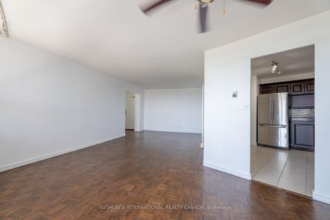 Photo 9 at 706 - 60 Pavane Link Way, Flemingdon Park, Toronto