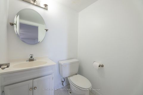 Photo 11 at 706 - 60 Pavane Link Way, Flemingdon Park, Toronto