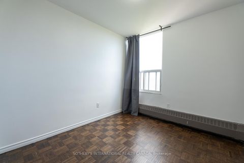 Photo 16 at 706 - 60 Pavane Link Way, Flemingdon Park, Toronto