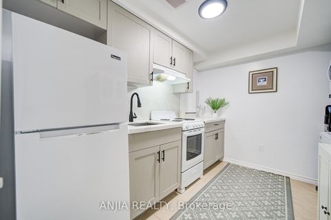 Photo 40 at 503 Caboto Trail, South Unionville, Markham