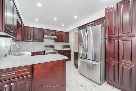 Photo 3 at 120 Littles Road, Rouge E11, Toronto