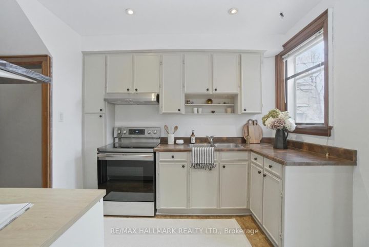 Photo 4 at 263 Humbercrest Boulevard, Bloor West Village, Toronto