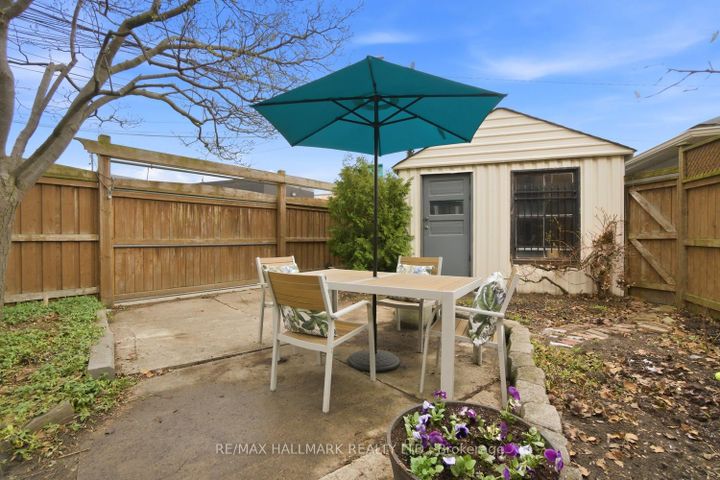 Photo 14 at 263 Humbercrest Boulevard, Bloor West Village, Toronto