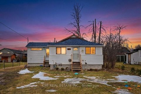 Photo 0 at 795 Third Avenue, Historic Lakeshore Communities, Georgina