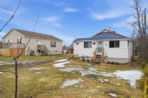 Photo 2 at 795 Third Avenue, Historic Lakeshore Communities, Georgina