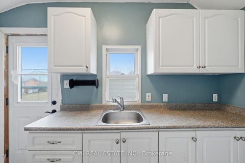 Photo 20 at 795 Third Avenue, Historic Lakeshore Communities, Georgina