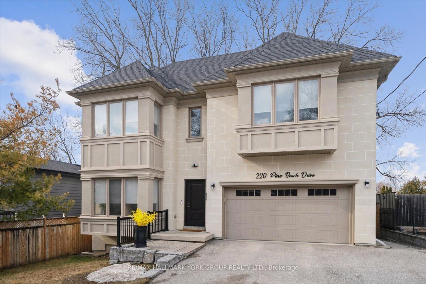 220 Pine Beach Drive, Keswick South, Georgina photo number 2