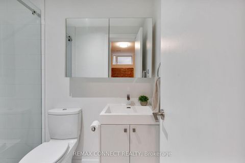 Photo 31 at TH3 - 126 Spadina Road, Annex, Toronto