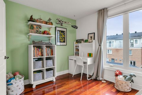 Photo 14 at 22 Fairhead Mews, Danforth, Toronto