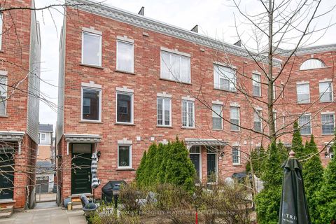 Photo 21 at 22 Fairhead Mews, Danforth, Toronto