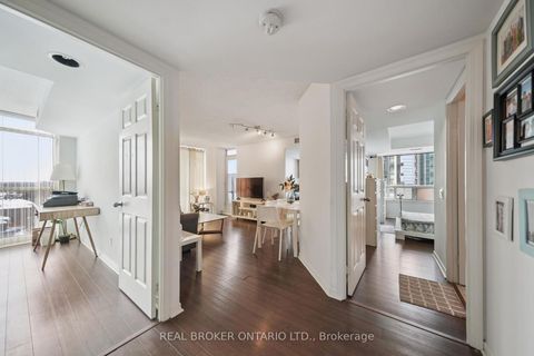 Photo 7 at 808 - 28 Harrison Garden Boulevard, Willowdale East, Toronto