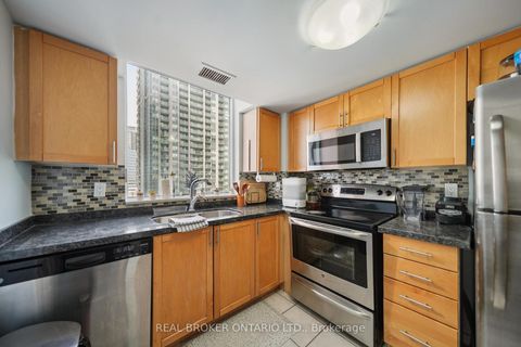 Photo 9 at 808 - 28 Harrison Garden Boulevard, Willowdale East, Toronto