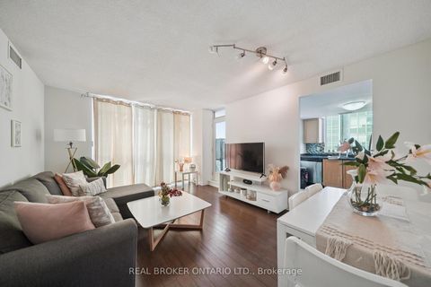 Photo 10 at 808 - 28 Harrison Garden Boulevard, Willowdale East, Toronto