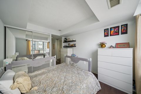 Photo 13 at 808 - 28 Harrison Garden Boulevard, Willowdale East, Toronto