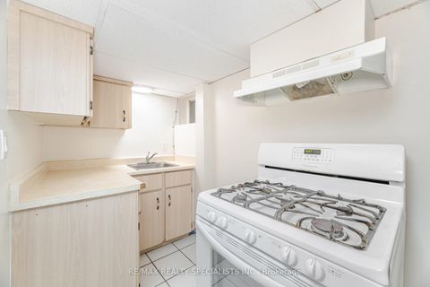 Photo 27 at 971 Saint Clarens Avenue, Davenport, Toronto