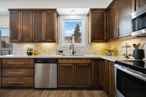 Photo 18 at 140 Vipond Road, Brooklin, Whitby