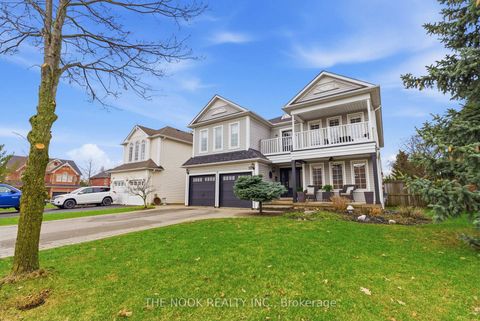 Photo 2 at 22 Selkirk Drive, Brooklin, Whitby