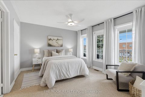 Photo 33 at 22 Selkirk Drive, Brooklin, Whitby