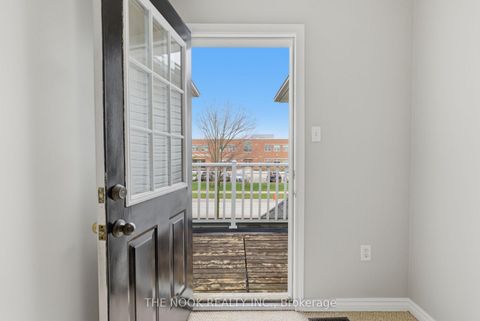 Photo 42 at 22 Selkirk Drive, Brooklin, Whitby