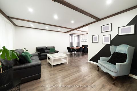 Photo 4 at 90 Keewatin Street S, Donevan, Oshawa