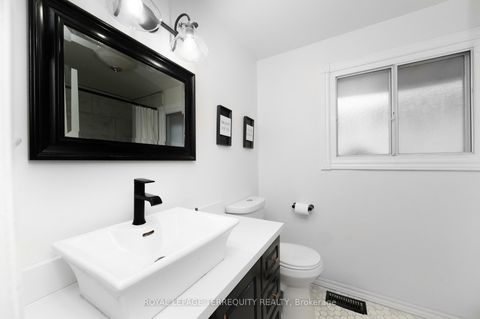 Photo 13 at 90 Keewatin Street S, Donevan, Oshawa