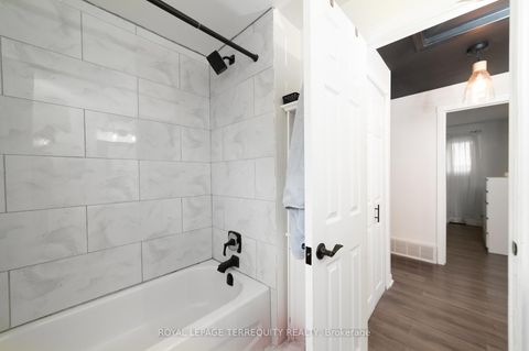 Photo 14 at 90 Keewatin Street S, Donevan, Oshawa