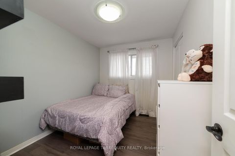 Photo 15 at 90 Keewatin Street S, Donevan, Oshawa