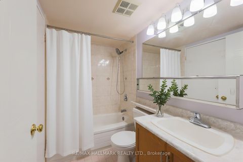 Photo 11 at 1001 - 5 Greystone Walk Drive, Kennedy Park, Toronto