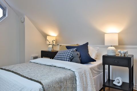 Photo 36 at 19 Fern Avenue, Roncesvalles, Toronto