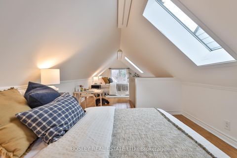 Photo 37 at 19 Fern Avenue, Roncesvalles, Toronto