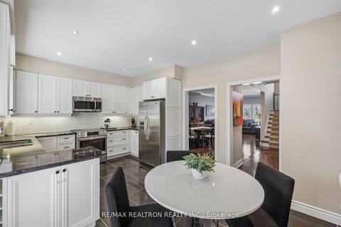 Photo 13 at 5 - 8909 BATHURST Street, South Richvale, Richmond Hill