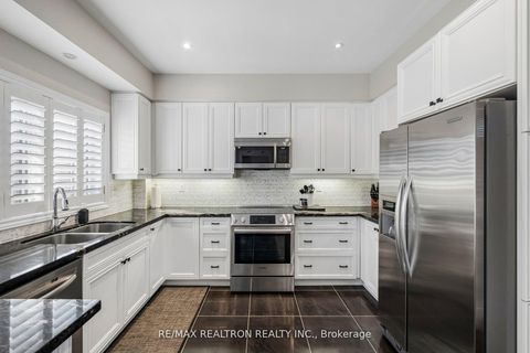 Photo 14 at 5 - 8909 BATHURST Street, South Richvale, Richmond Hill