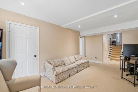 Photo 35 at 5 - 8909 BATHURST Street, South Richvale, Richmond Hill