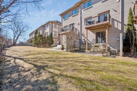 Photo 42 at 5 - 8909 BATHURST Street, South Richvale, Richmond Hill