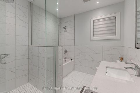 Photo 8 at 4 Dunrobin Drive, Rosethorn, Toronto